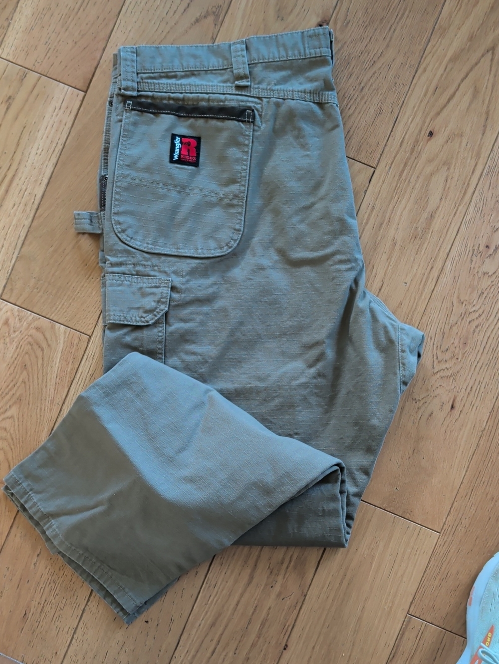 Men's Wrangler Riggs Olive Work Pants - Durable Utility Cargo